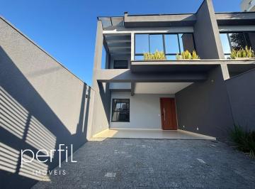 Foto 02 · Casa à Venda no Bairro América em Joinville-SC: 4 quartos, 1 suíte, 2 salas, 4 banheiros, 2 vagas d