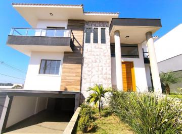 Casa · 4 Quartos · 4 Vagas ·
Casa à venda no condomínio Alvim, Juiz de Fora - MG / 4 quartos / 4