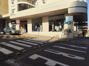 Comercial · 35m² · 1 Quarto · Loja comercial para venda e locação na segunda quadra da Bozano