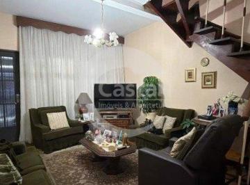 Casa · 232m² · 4 Quartos · 2 Vagas · Sobrado em Belém