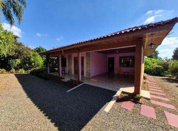 Casa de 3 quartos, Ponta Grossa · Chácara Colônia Dona Luiza