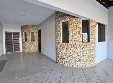 Casa de 3 quartos, Guarulhos · Casa com 200 m² e 3 quartos à venda no Centro