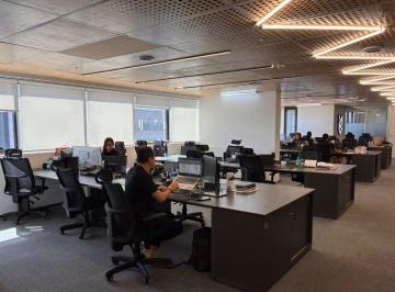 Comercial · 320m² · 10 Vagas · Sala comercial na Rua Henri Dunant, N. 873 - Conjunto 122 • 320 m²