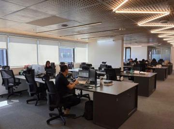 Comercial · 320m² · 10 Vagas · Sala comercial na Rua Henri Dunant, N. 873 - Conjunto 122 • 320 m²