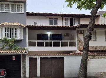 284527.jpg · Casa tríplex a poucos metros da praia na altura do posto 6, 171m² , sol da manhã, em condomínio fami