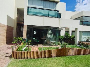 Casa de 3 quartos, Camaçari · Unique Beach House 3/4 – Pé na Areia com Vista Mar em Itacimirim