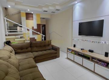 Casa · 125m² · 3 Quartos · 2 Vagas · Sobrado de 3 quartos (1 suíte), 110 m² à venda no bairro Vista Verde, na zona leste de São José dos 