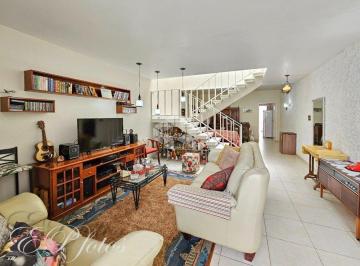 2 · Ampla Casa a venda, 3 quartos/dormitórios,  junto ao comércio da Azenha, Porto Alegre