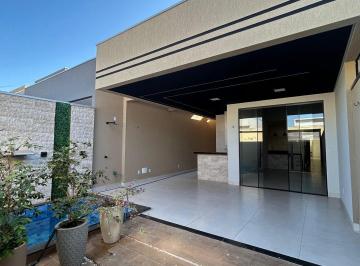 Casa · 134m² · 3 Quartos · 3 Vagas · 
                                Casa com 3 quartos, sendo 3 suítes, no Plano Diretor Sul de Palmas.