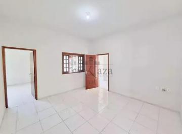 Casa · 298m² · 3 Quartos · 2 Vagas · Oportunidade - Casa Comercial ou Residencial - Centro - 3 Dormitórios - 183m².