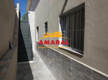 Casa · 90m² · 2 Quartos · 2 Vagas · Imóvel com duas casas no mesmo terreno, ideal para moradia familiar ou investimento para renda com l