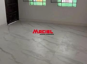Casa · 100m² · 3 Quartos · 2 Vagas · Linda Casa Reformada com 3 Dormitórios no 31 de Março