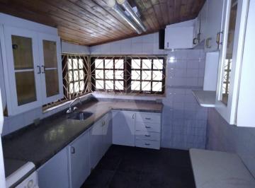Casa · 244m² · 5 Quartos · 2 Vagas · Sobrado Residêncial - Serra Cantareira