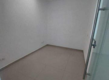 Comercial · 30m² · Sala Comercial com 30m² para locação no Bairro Santa Teresinha, em Santo André - SP.