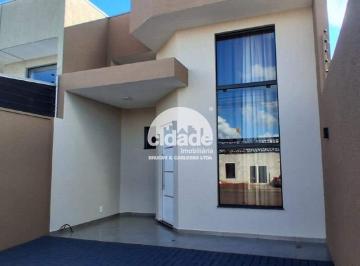 Casa · 66m² · 3 Quartos · 2 Vagas · Casa à Venda – Conforto e Espaço para sua Família!