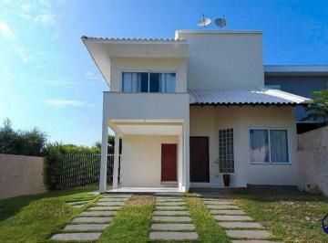Casa · 174m² · 5 Quartos · 1 Vaga · Casa bem localizada para aluguel em Coqueiros, Florianópolis