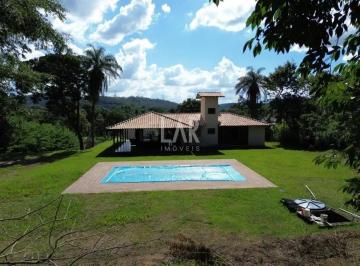 Rural · 200m² · 3 Quartos · 10 Vagas · Fazenda - Sítio à venda, 3 quartos, 1 suíte, 10 vagas, Centro - Santa Luzia/MG