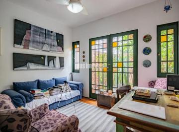 Casa · 250m² · 3 Quartos · 3 Vagas · Amplitude e exclusividade em Perdizes
