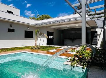 Casa · 360m² · 3 Vagas · Alto padrão no Seminário