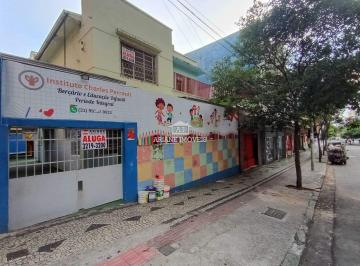 Casa · 220m² · Casa comercial disponível para locação no centro de Belo Horizonte.