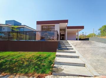 Casa · 247m² · 4 Quartos · 2 Vagas · Casa à venda - em Gran Royalle