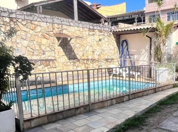 Casa · 277m² · 3 Quartos · 4 Vagas · Casa à venda - em Bangu