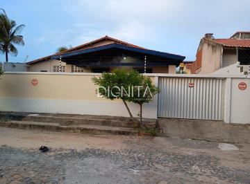 Casa · 238m² · 4 Quartos · 5 Vagas · Casa Padrão na Praia do Presídio - Porteira Fechada