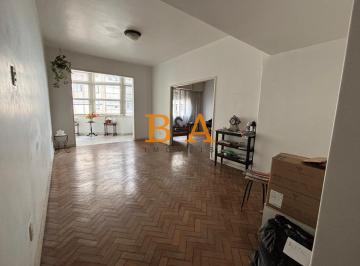 Apartamento · 168m² · 4 Quartos · 1 Vaga · Amplo Apartamento de 168m² com 4 Quartos e Vaga em Copacabana