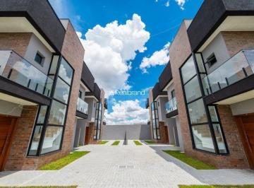 Casa · 130m² · 3 Quartos · 2 Vagas · Sobrado com Suite e Quintal em Condominio
