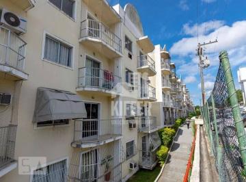 Apartamento a venda em Pendotiba · Apartamento a venda no Varandas de Pendotoba