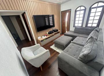 i1.jpg · Casa Térrea com Padrão Diferenciado na Dutra | Dormitórios, 3 Vagas em Ótima Localização
