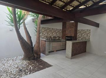 Casa · 120m² · 3 Quartos · 2 Vagas · Casa no Condomínio Residence Club com Suíte e Área Gourmet