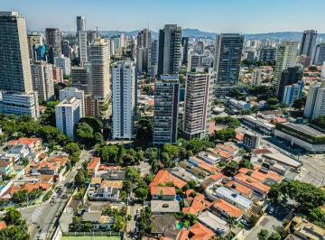 IMG_20260622_181547_000.jpeg · Aconchegante casa para venda em Pinheiros com 5 quartos, sendo 5 suítes, 735m² - remaxfront#MSJ93