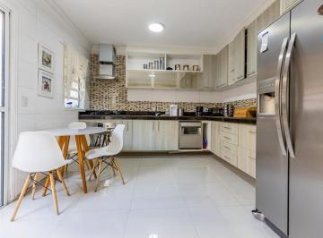 IMG_20260623_181552_000.jpeg · Confortável casa para venda em Vila Gumercindo com 3 quartos, sendo 3 suítes, 165m² - remaxfront#GHP
