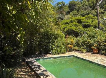 3f3f06a32068189d07eed0d7091c2f7f40292a28 · Casa com 3 dormitórios à venda condomínio Grotão por R$ 1.295.000 - Itaipu - Niterói/RJ