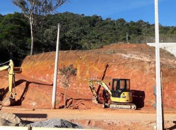 f0522da5020945e33e6b40e9adc347fe54c62014 · Terreno à venda, 840 m² por R$ 250.000,00 - Vargem Grande - Teresópolis/RJ
