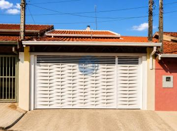 Fachada da casa · Casa à venda em Indaiatuba-SP no Jardim Alice: 2 quartos, 2 salas, 2 banheiros, 2 vagas de garagem -