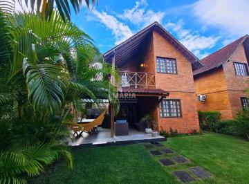 Casa de 4 quartos, Gravatá · Casa de condomínio com 04 suítes e espaço gourmet privativo à venda em Gravatá/PE!