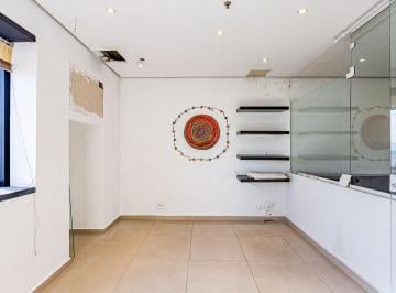Comercial · 33m² · 5 Quartos · 1 Vaga · Sala comercial na Rua Clemente Álvares, N. 119 - 31 • 33 m²