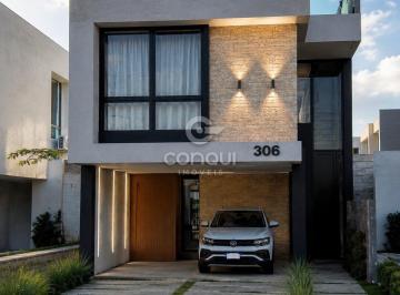 Casa · 161m² · 4 Quartos · 2 Vagas · Triplex de Alto Padrão no Life Garden | 3 Suítes,