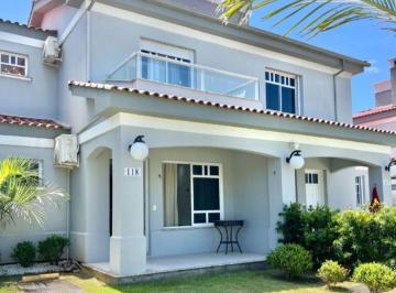 Casa de 2 quartos, Tubarão · Casa com 2 quartos e 200 m² à venda em Tubarão