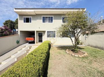 Casa de 5 quartos, Curitiba · Residência com 5 quartos e 3 vagas em ótima localização no Pilarzinho