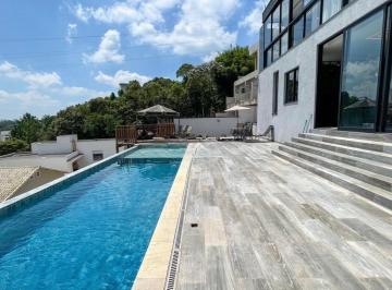 Casa · 700m² · 6 Quartos · 10 Vagas · Casa de Alto Padrão no Hills III Arujá - 6 Dorms, Vista Lago