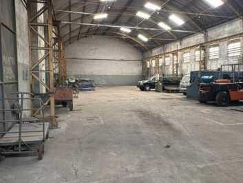 Comercial · 800m² · Galpão : / Comercial / Jardim Presidente Dutra