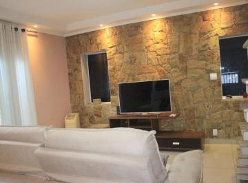 Casa · 238m² · 3 Quartos · 3 Vagas · Casa Mobiliada à Venda no Jardim Vila Galvão - 3 Quartos e Churrasqueira