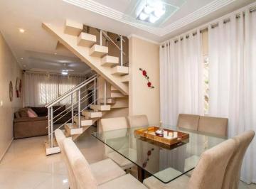 Casa · 161m² · 4 Quartos · 2 Vagas · Casa à Venda no Jardim Santa - próximo ao bosque maia