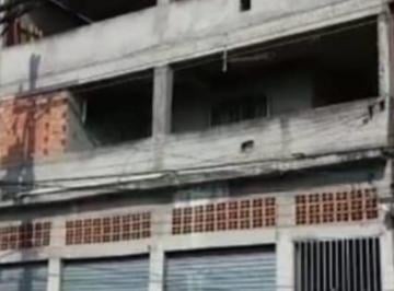 Casa · 250m² · Casa - venda por RS 450.000 ou aluguel por RS 850-mês - Parque Santos Dumont - G