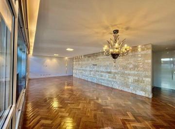 Apartamento de 3 quartos, Brasília · SQS 210 com 237 m²