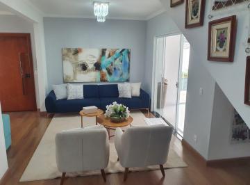 Casa · 300m² · 3 Quartos · 2 Vagas · Casa com 3 suítes , jacuzzi , área gourmet , piscina