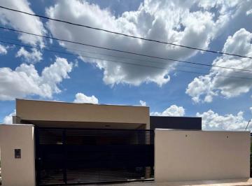 Casa de 3 quartos, Jundiaí · Casa com 200 m² e 3 quartos à venda em Jundiaí